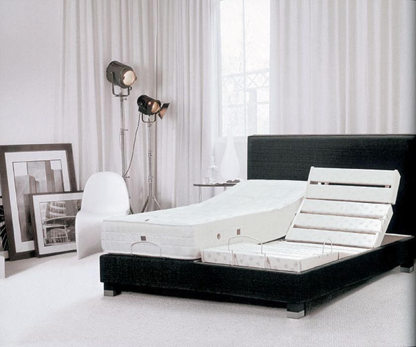 Treca robi materace od 50 lat. Ten na zdjęciu leży na ruchomym stelażu – nie tylko dobrze się