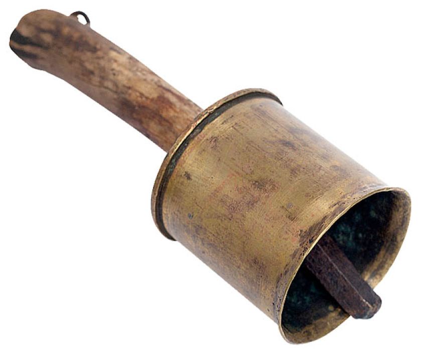 Polski z łuski naboju, XX w. Rytualny, symbol płodności. Dzwonek z kolekcji Lecha Pileckiego