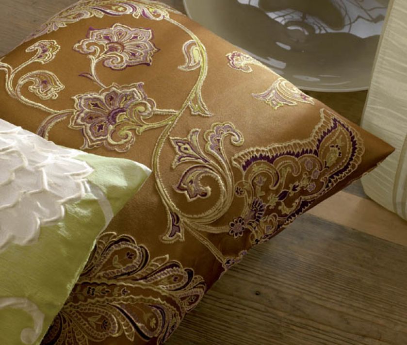 Poduszka Scarlet. CHRISTIAN FISCHBACHER