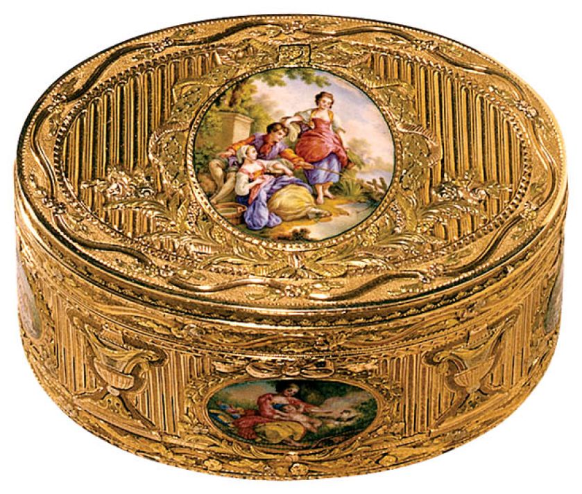 Pozłacana pozytywka ze scenkami rodzajowymi. TOPFOTO/FORUM