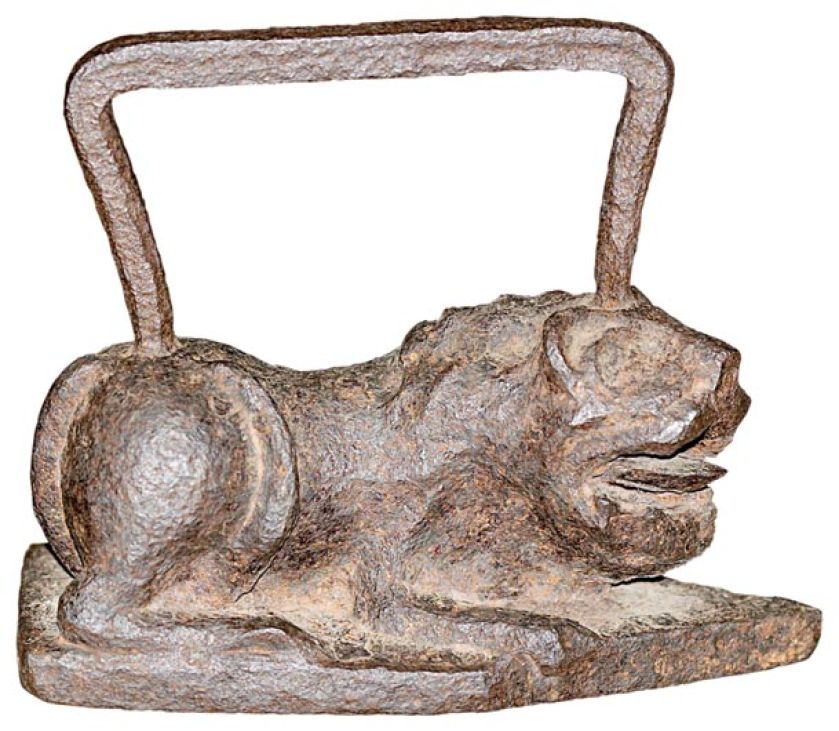 Żelazko w kształcie lwa, fot. shutterstock.com