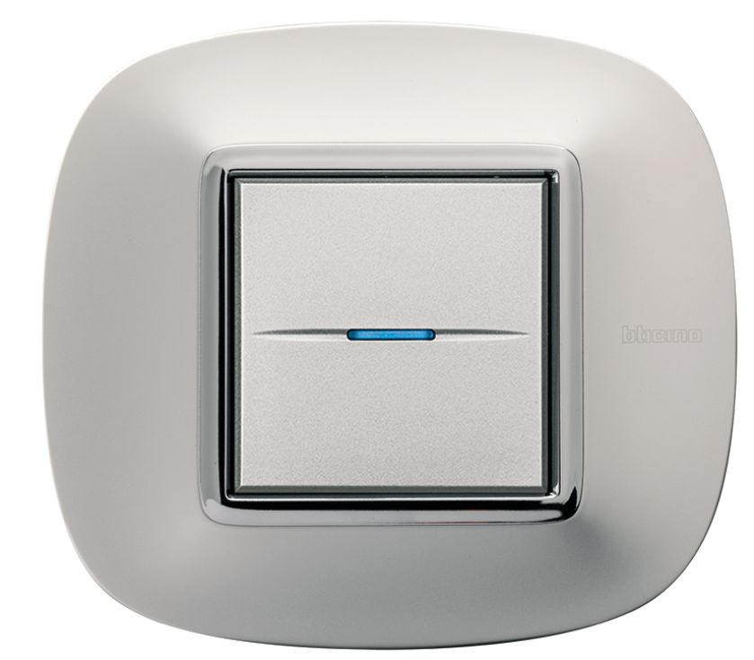 Przykład włącznika z kolekcji Axolute. Zdjęcie: Legrand