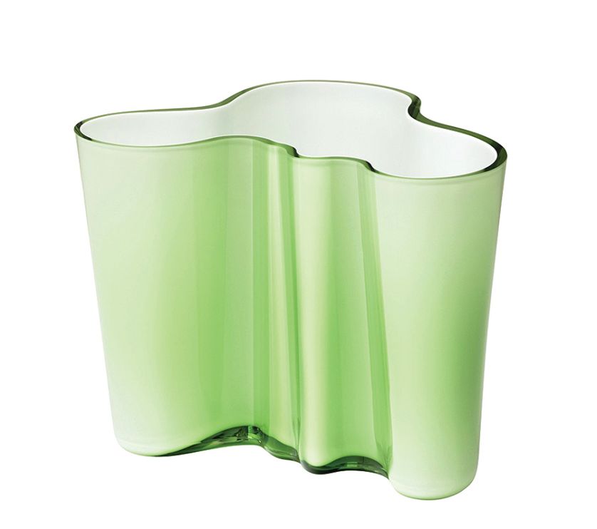 Fabryka Form: wazon Aalto projektu Alvara Aalto, 16 cm, 768 zł.