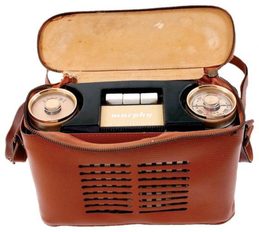 Radio tranzystorowe firmy Murphy Bakelite, 1950 r., fot. FREE