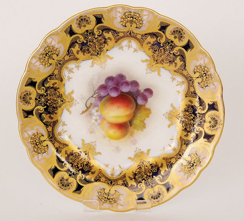 Talerz Royal Worcester Fruit sygnowany przez Alberta Shucka, 1920 r.
