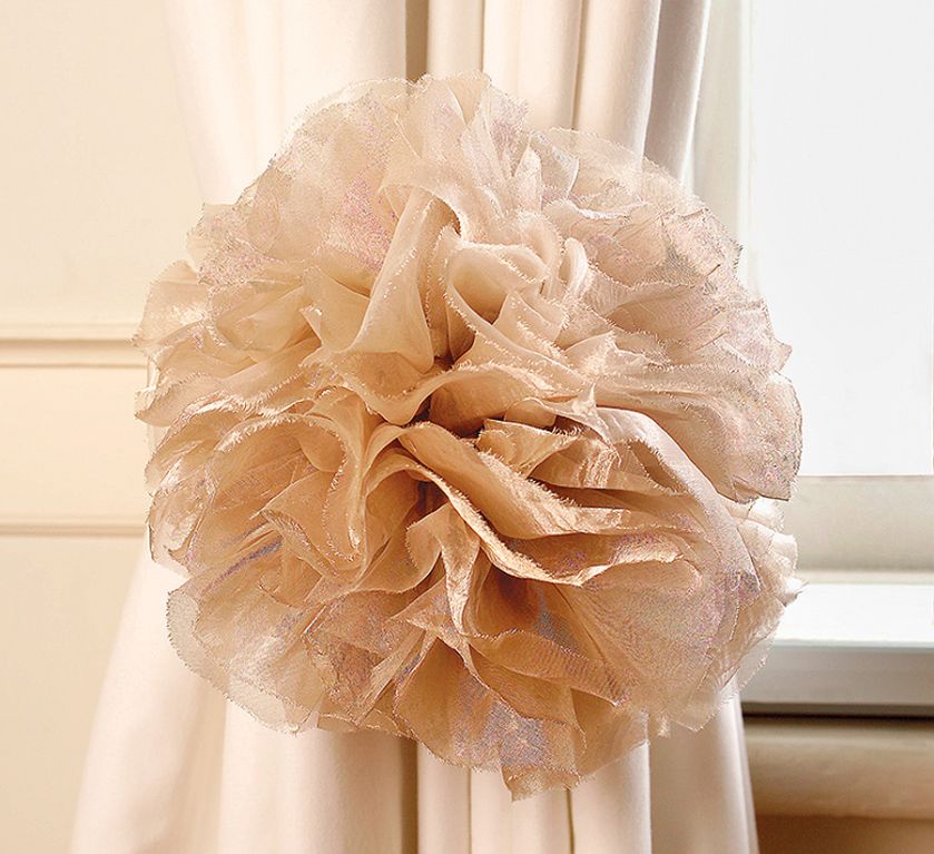 Pompon Tutu od włoskiej marki SPINA DESIGN