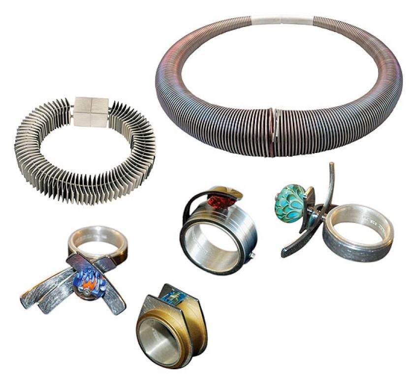 Geometryczna biżuteria Piotra Małysza