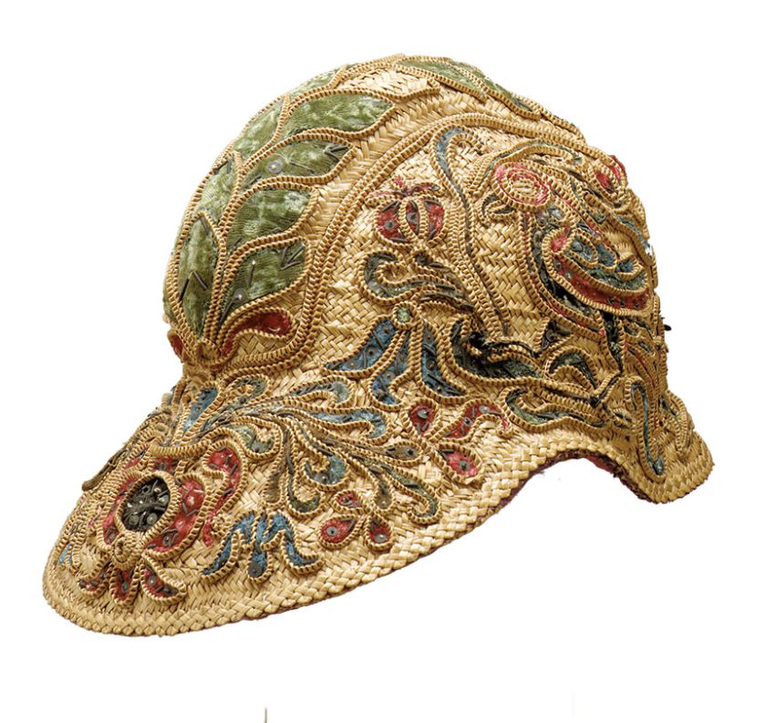 Bogato zdobiony kapelusz w kształcie hełmu wykonany ze słomy, metalu i jedwabiu dla wysoko postawionych urzędników, XVI w.
