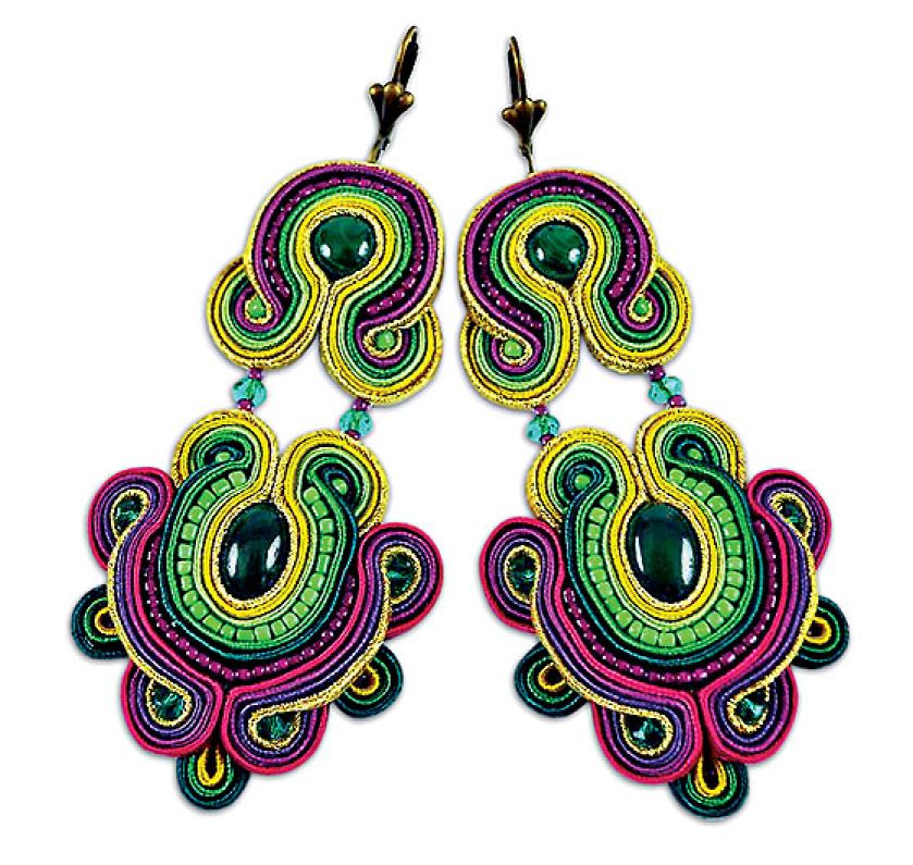 Kolczyki wykonane techniką soutache.