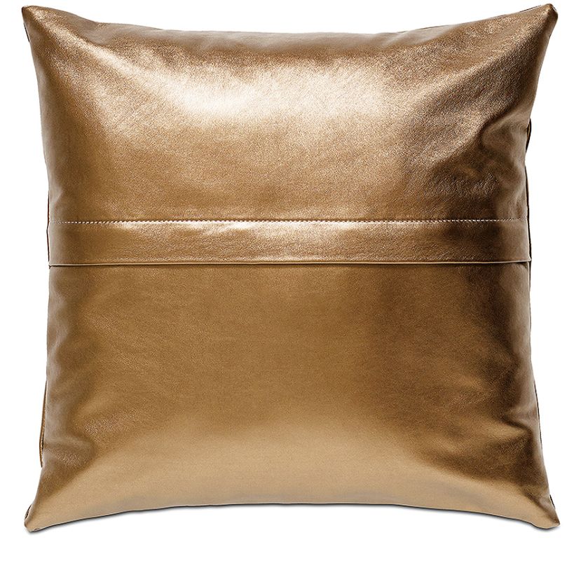 Poduszka Bronze ze skóry, 389 zł koronkowa Lace, 185 zł, BO CONCEPT