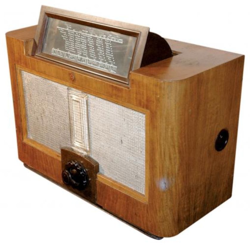 Odbiornik radiofoniczny 7-38 A , Polskie Zakłady Philips S.A. w Warszawie, 1937/38 r., fot. MUZEUM TECHNIKI W WARSZAWIE