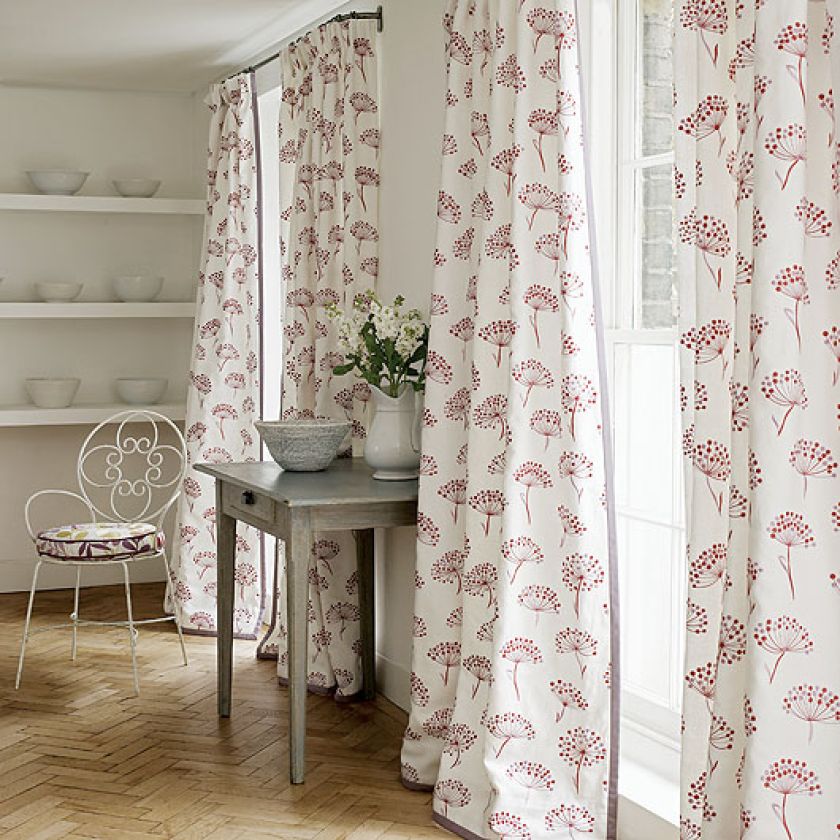 Do kompletu zasłony z tkaniny Alba linen marki Jane Churchill (394 zł/m). IMPRESJE HOME COLLECTION