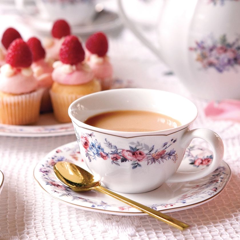 filiżanki do kawy lub herbaty