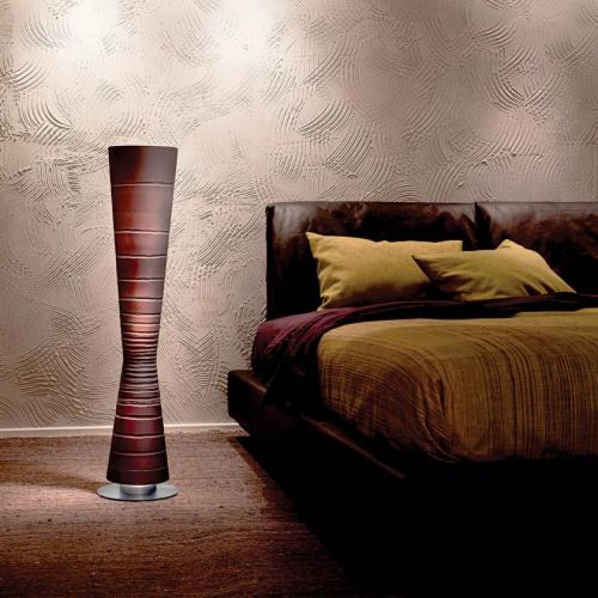 Jak afrykańska rzeźba. Lampa Yuba pochodzi z włoskiej fabryki Murano Due i kosztuje 3320 zł. INTER-COMODO