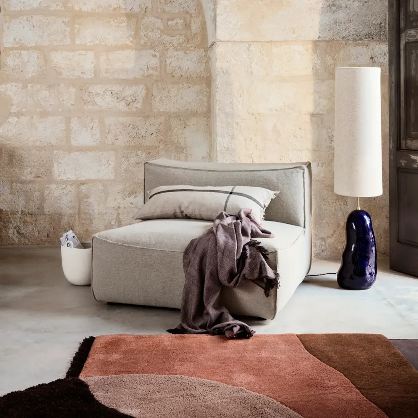 dywan o nieregularnym kształcie