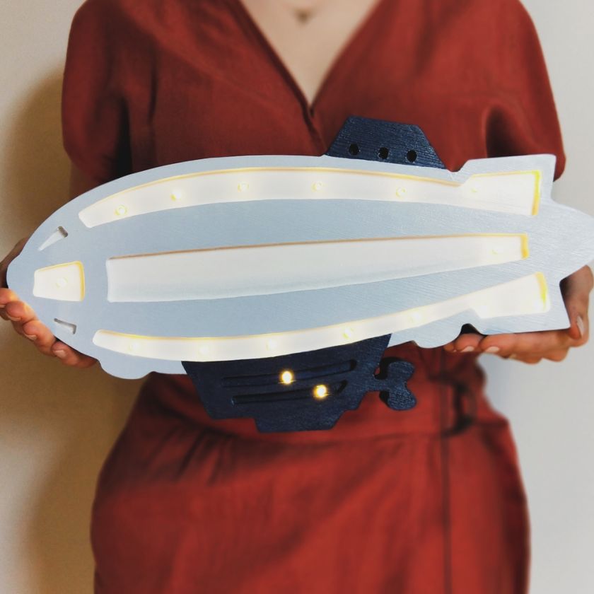 drewniana lampka nocna dla dzieci