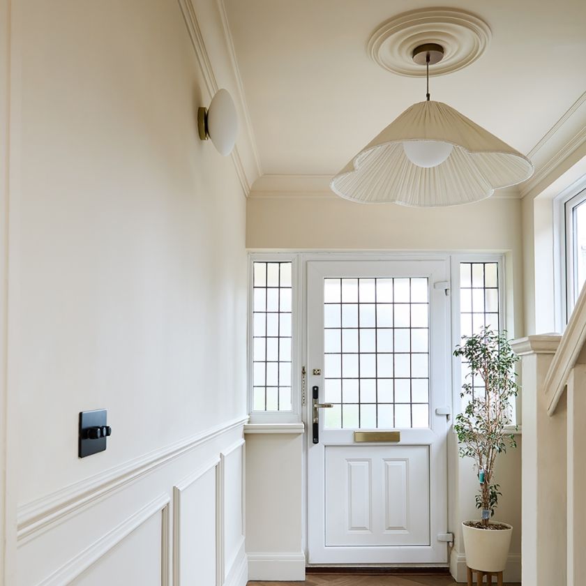 modne kolory ścian 2026 Pantone Cloud Dancer