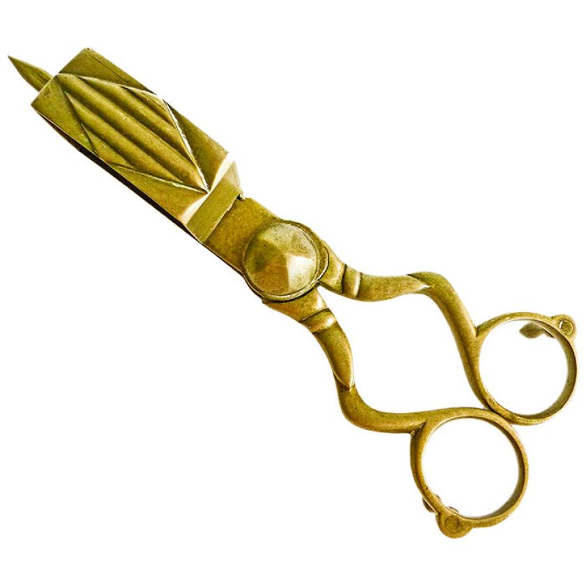 Niemieckie, z mosiądzu, z podpisem Heniger , 1820 r. 6. Gasidło do świec z grawerunkiem, 1845 r.