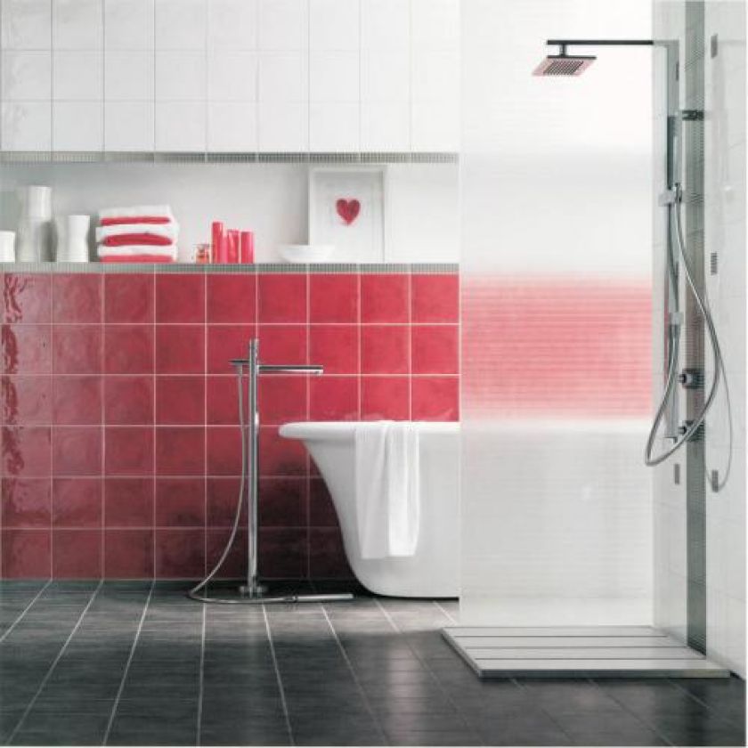 Płytki bordowe Granada i białe Mila – 120 zł/m². YETI