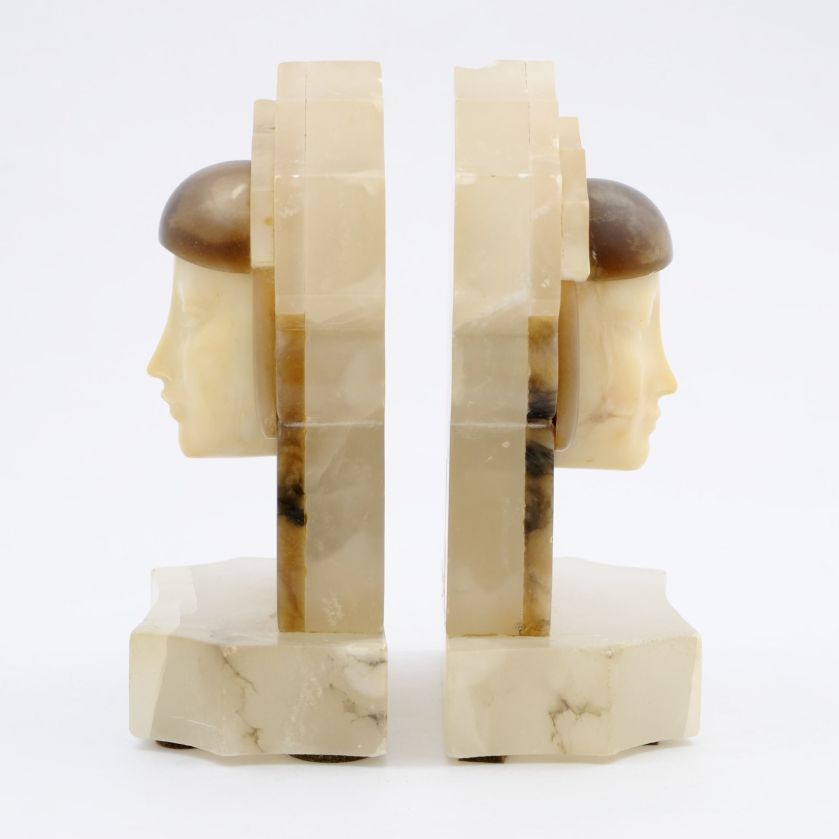 podpórki do książek z alabastru