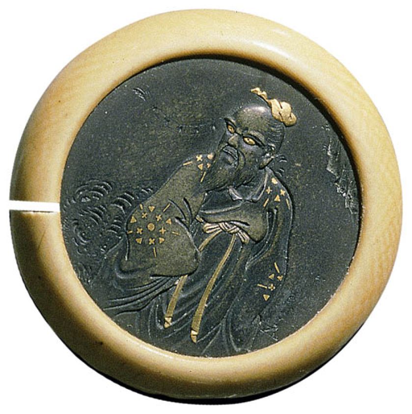 Guzik z japońskim mędrcem, fot. EK Pictures