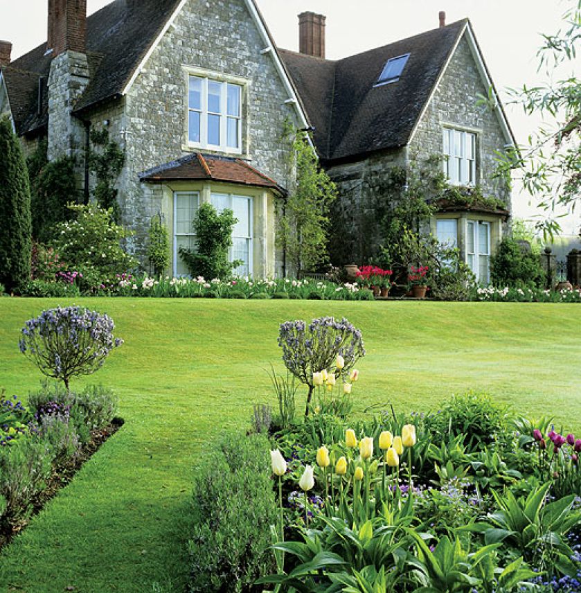 Tulipany nadają lekkości kompozycjom kwiatowym.