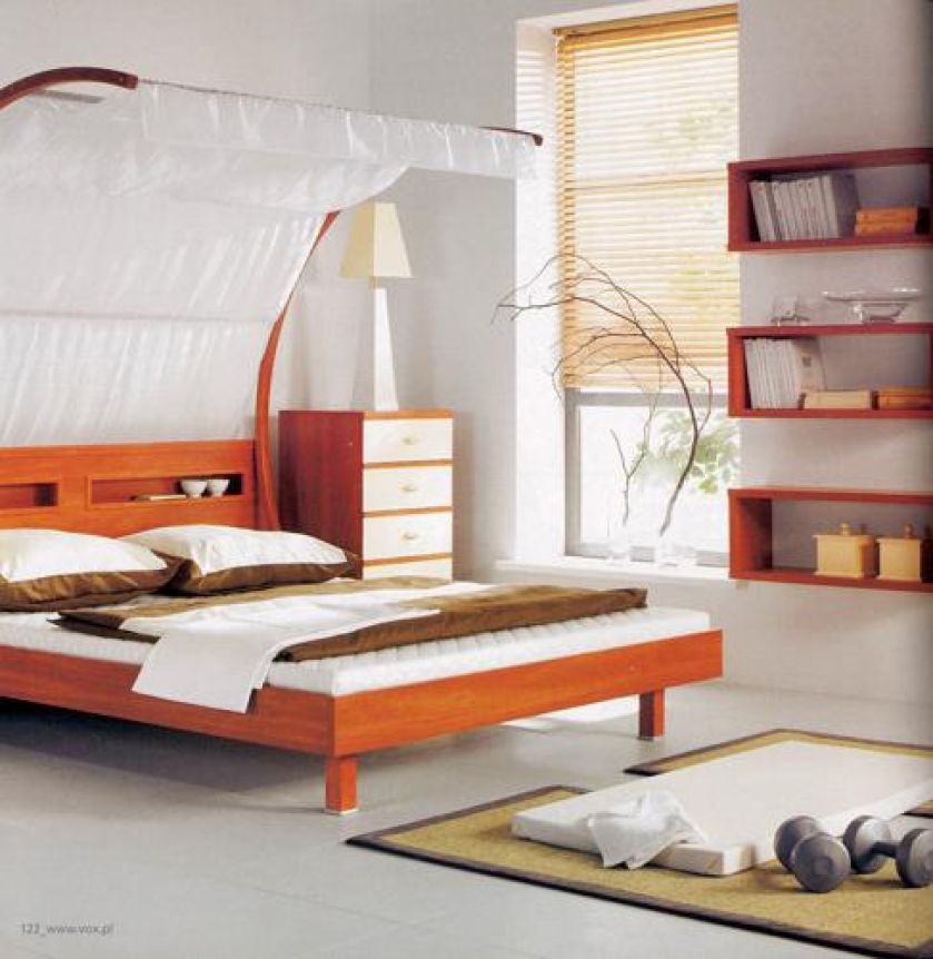 Kolekcja Romeo i Julia - w zagłówku, który pełni rolę półki, umieszczono dodatkowe oświetlenie. VOX INDUSTRIE