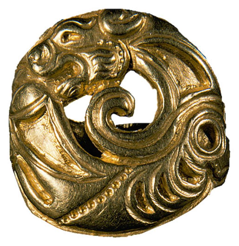 Złoty guzik, I-III w., fot. EK Pictures