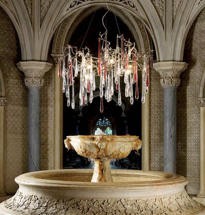 Żyrandol z kryształami jak sople lodu. ORION