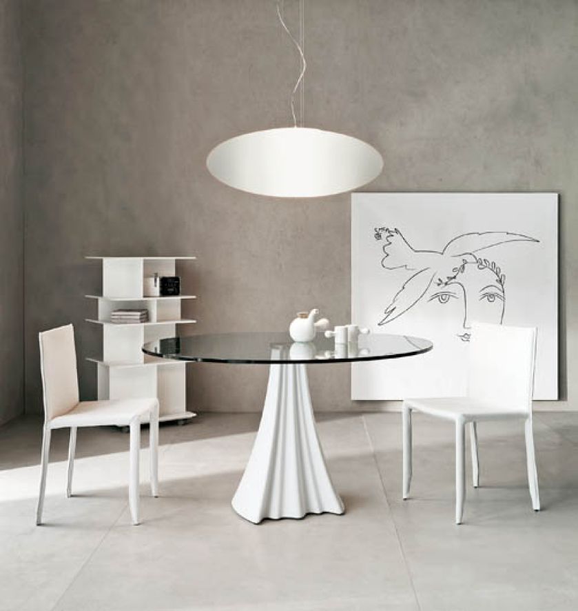 Na nodze jak sukienka - Sipario Bistrot kosztuje od 3940 zł. CATELLAN ITALIA