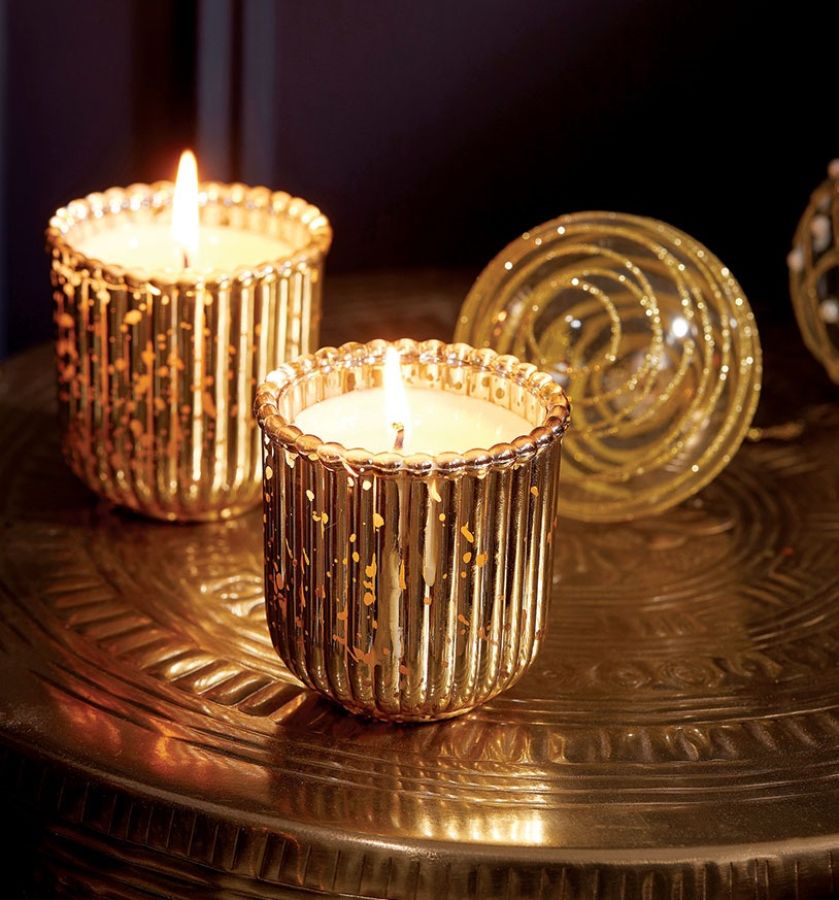 stół wigilijny złoty