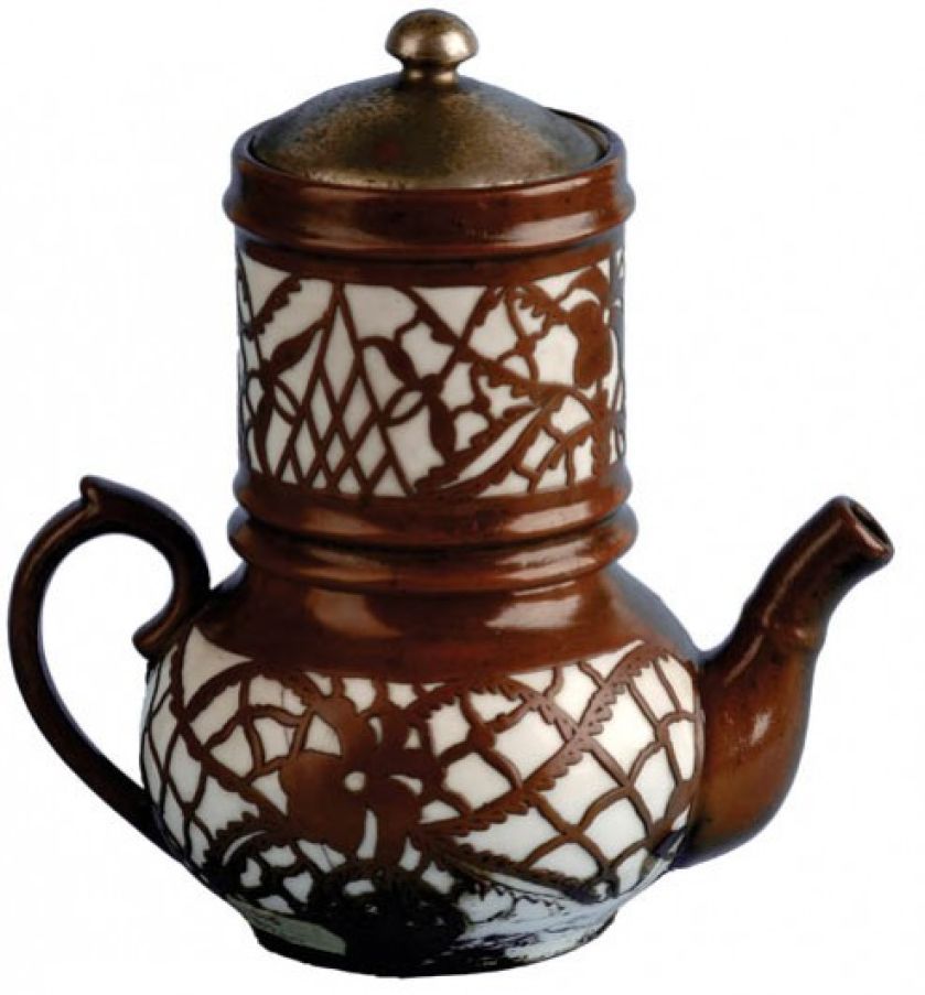 Ceramiczny dzbanek karlsbadzki, koniec XIX w., fot. ZE SKLEPU POŻEGNANIE Z AFRYKĄ