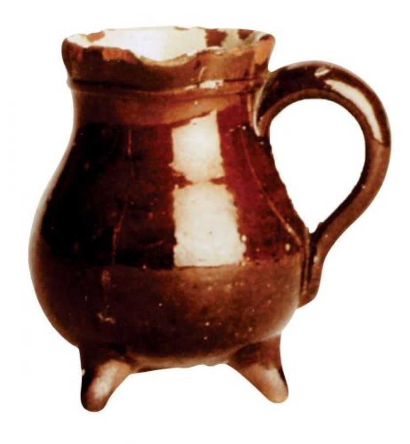 Dzbanek z kolecji firmy VILLEROY. Filiżanka – nowoczesna czy retro