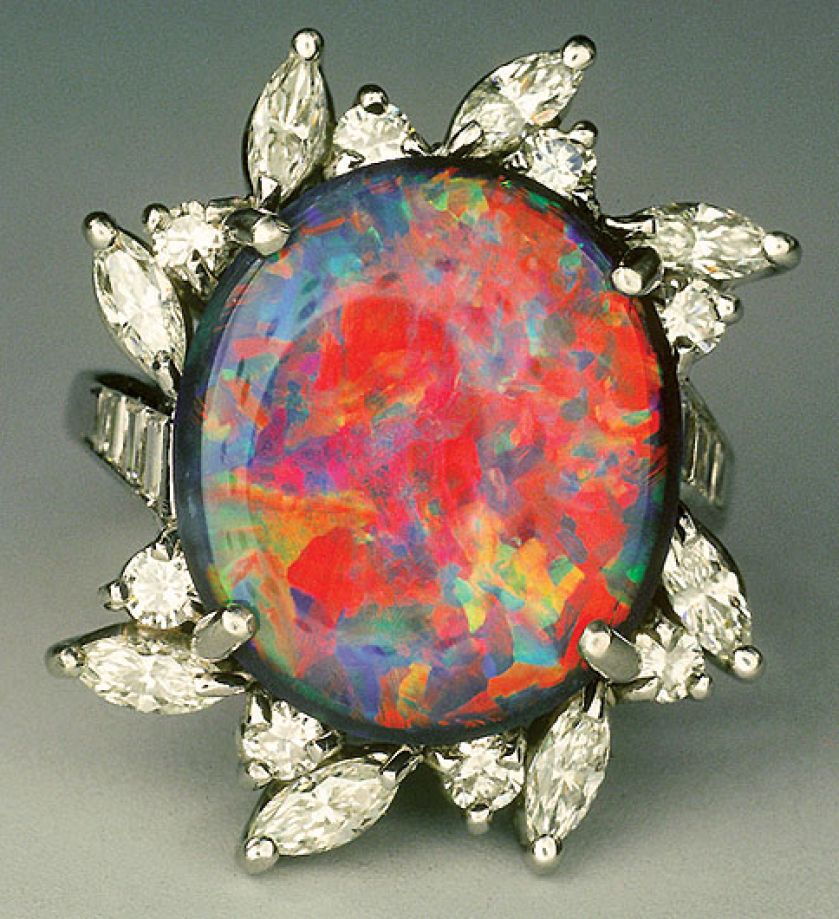 Jak płótno Jacksona Pollocka: siedmioipółkaratowy czarny opal z Lightning Ridge, Australia