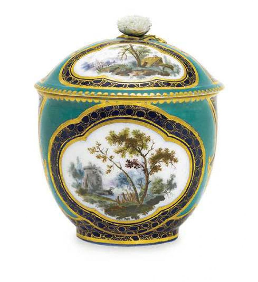 Porcelanowa bomboniera z Sèvres, 1758 r.