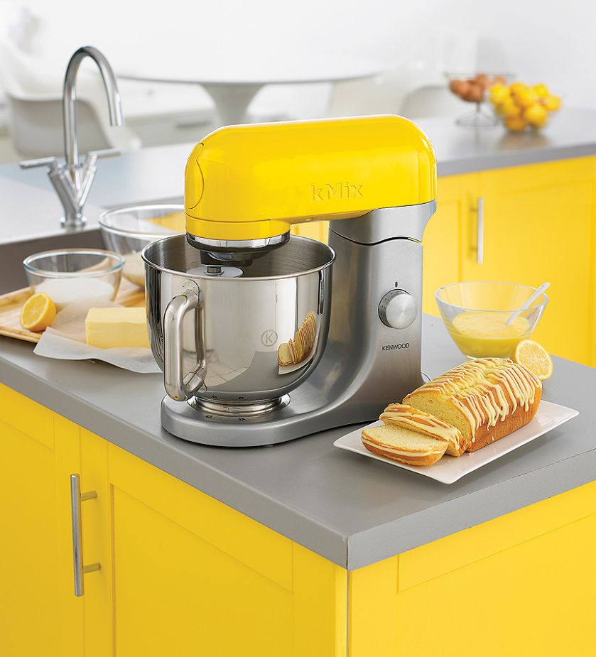 Kuchnia w stylu vintage: kolorowy sprzęt agd