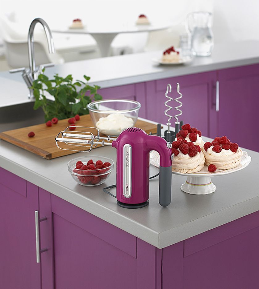 Kuchnia w stylu vintage: kolorowy sprzęt agd