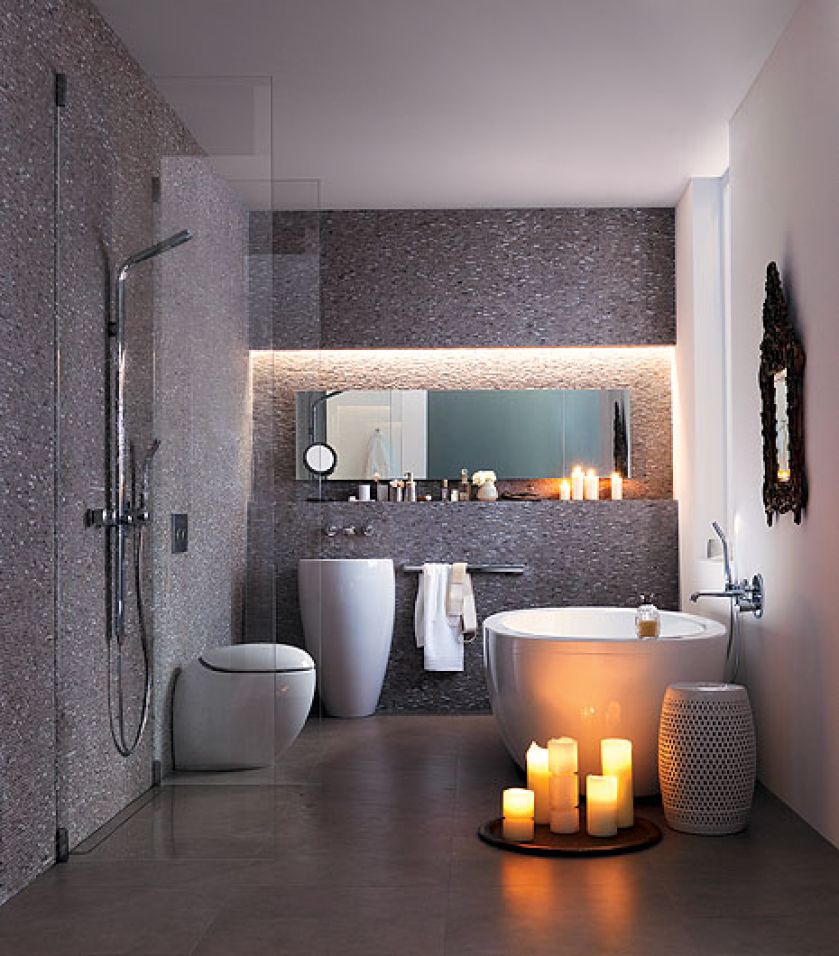 Stelaż podtynkowy Geberit Duofix, elegancki przycisk Sigma 20 w kolorze chrom. Odpływ liniowy umożliwia zamontowanie