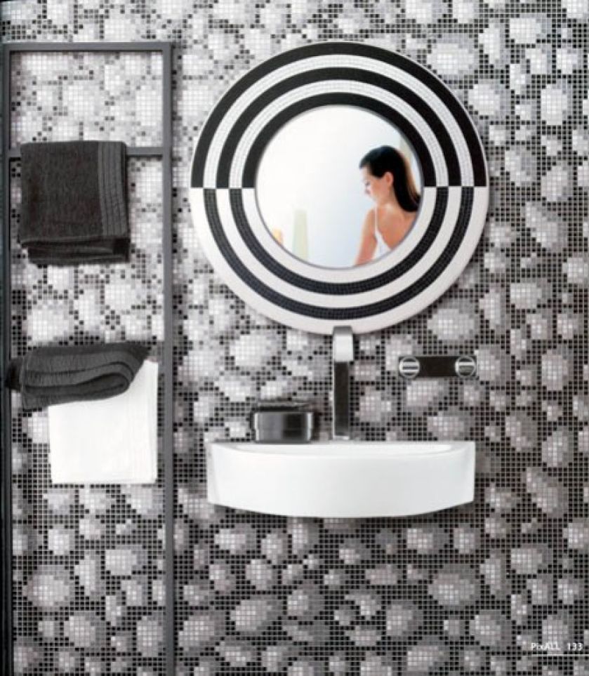 Do stalowej mozaiki stalowa w kolorze armatura. SICIS