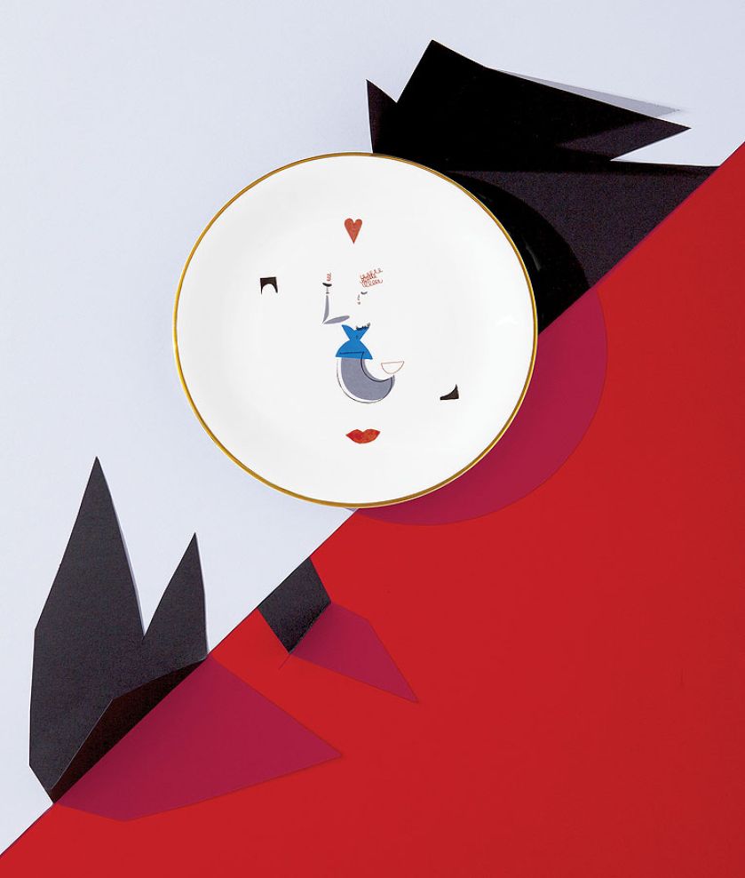 Talerze z rysunkami w stylu lat 50. i 60.