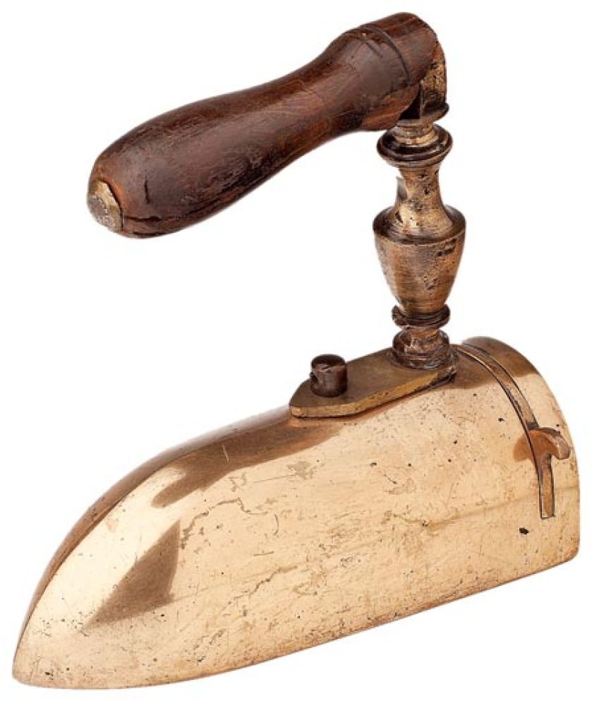 Żelazko z mosiądzu, na duszę, tzw. wołowy język, Niemcy, 1875 r., Muzeum Narodowe we Wrocławiu