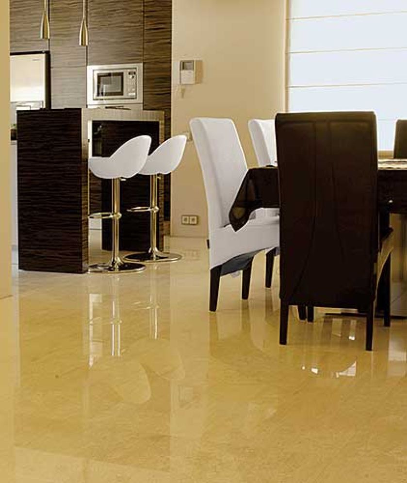 Granitowa posadzka Golden Desert. Za mkw. zapłacimy 960 zł. I-MAR