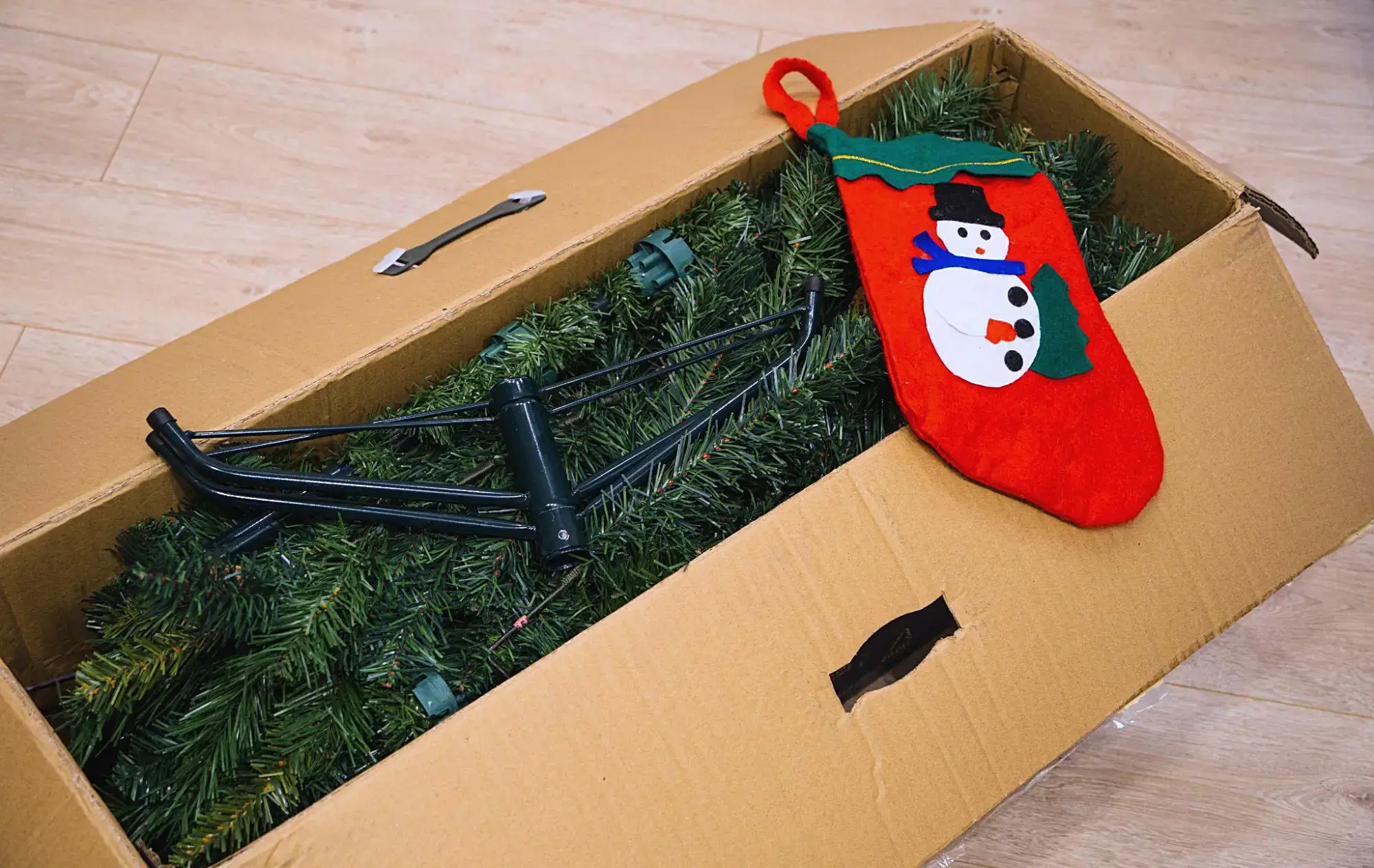 jak przechowywać sztuczną choinkę