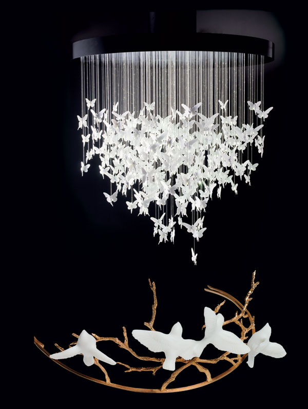 Żyrandol Niagara. Lladró. Z klasyczną nutką